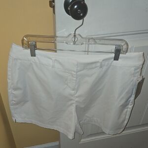 PGA Tour Women's Classic White Shorts